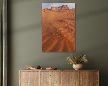 Tôt le matin dans le désert du Wadi Rum sur Sander Groenendijk