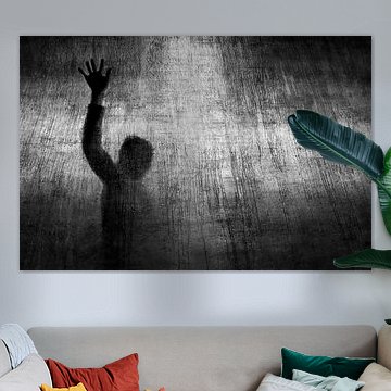 Under the crosslight