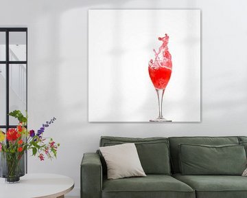 Rood water Splash in wijnglas (vierkant)