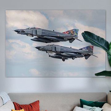 Zwei türkische McDonnell Douglas F-4 Phantoms. von Jaap van den Berg
