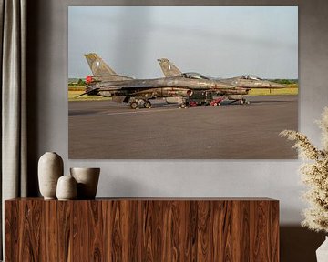 Zwei griechische F-16 des F-16-Demoteams "Zeus". von Jaap van den Berg