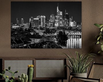 Frankfurt by night - Monochrome by Rolf Schnepp