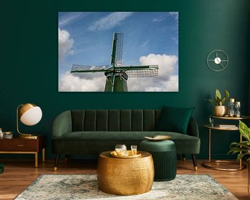 Zaanse Windmühlen und holländischer Himmel. von Zaankanteropavontuur