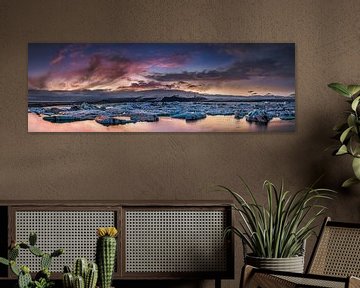 Lagune avec des icebergs sur un glacier en Islande. sur Voss Fine Art Fotografie