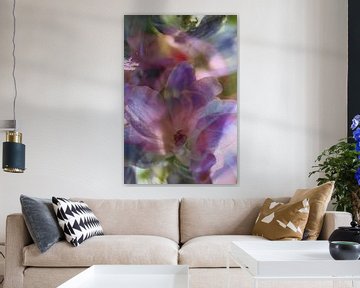 Paarse bloem met lichtval van Art by Janine