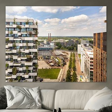 Strijp-S gezien vanuit de lucht en tussen de gebouwen door