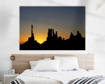 zonsopkomst Monument Valley van Antwan Janssen