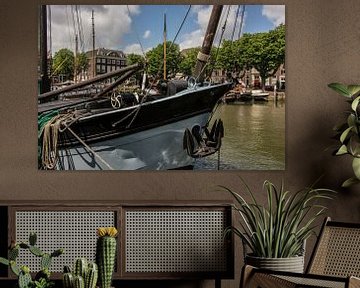 Navires historiques dans le port de Dordrecht. sur scheepskijkerhavenfotografie