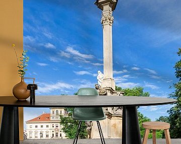 Hradčany Plein met Toscane Paleis en St. Mary's Zuil