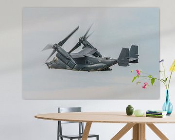 Bell Boeing CV-22B Osprey in Aktion während RIAT. von Jaap van den Berg