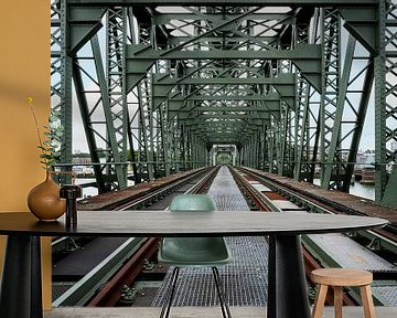 Voormalige spoorbrug 'De Hef' in Rotterdam (liggend kleur) van Rick Van der Poorten