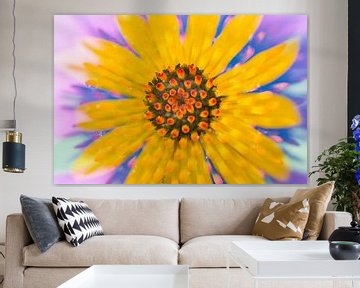 Artistieke bloem in vrolijke zomerse kleuren van Lisette Rijkers