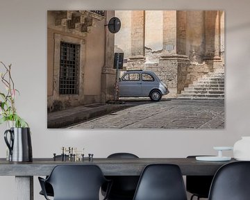Straatbeeld van een auto in Noto | Italië van Photolovers reisfotografie