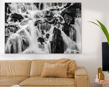 De vele watervallen van Hraunfossar