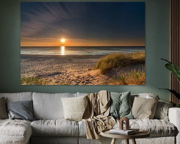 Strand duinen Paal 15 Texel helmgras prachtige zonsondergang van Texel360Fotografie Richard Heerschap