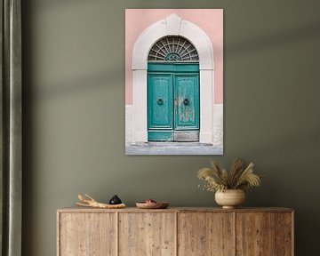 Turquoise deur in  Pisa | Toscane | Italië | Pastel kleuren | Reisfotografie