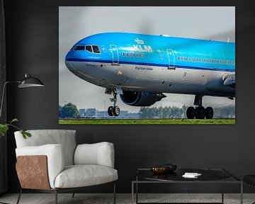 KLM MD-11 "Audrey Hepburn" (PH-KCE) is opgestegen. van Jaap van den Berg