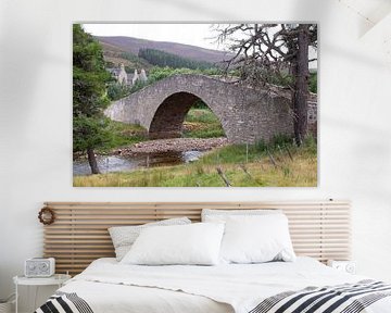 Oude stenen brug in Schotland