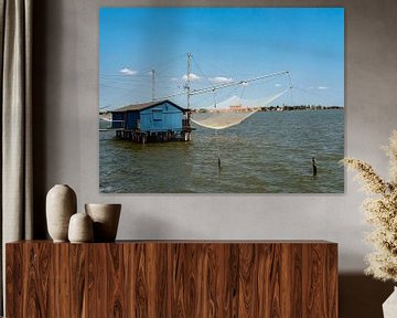 Cabane de pêcheur avec filet de pêche dans le delta du Pô Italie sur Animaflora PicsStock