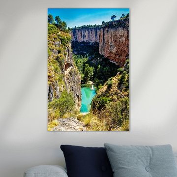 Turia Schlucht mit steilen Felsen in Chulilla Valencia Spanien