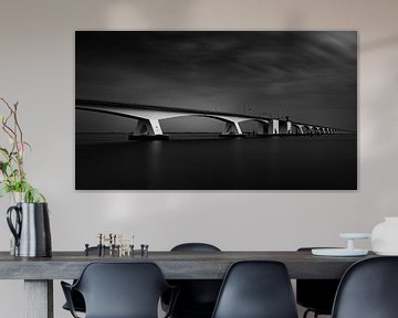 Pont de Zeeland noir et blanc sur Linda Raaphorst