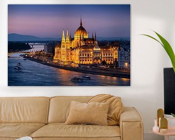 Budapest Parliament Building by Keesnan Dogger Fotografie