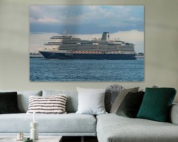 Nieuwste cruiseschip Holland America Line: Rotterdam. van Jaap van den Berg