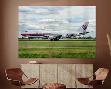Die Boeing 747 der China Cargo Airlines verlässt die Polderbaan. von Jaap van den Berg