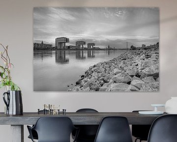 Aan de oevers van de Rijn in Keulen zwart-wit van Michael Valjak
