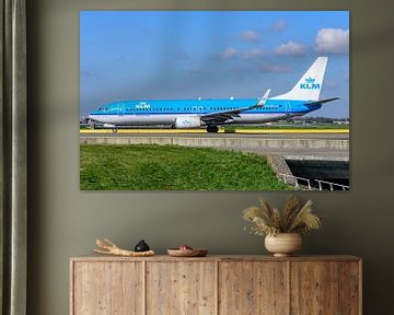 KLM Boeing 737-800 "Heringsmöwe" (PH-BXI). von Jaap van den Berg