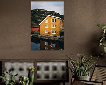 Norwegen | Gelbes Haus von Sander Spreeuwenberg