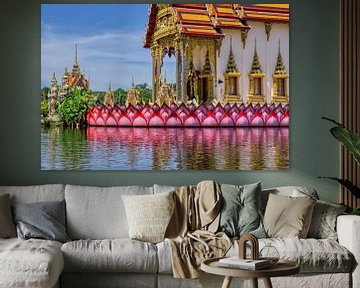 De roze waterlelie van Wat Plai Laem