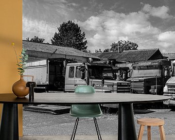 Lastwagen in Schwarzweiß