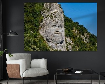 Standbeeld van de Dacische koning Decebalus in Roemenië van Roland Brack