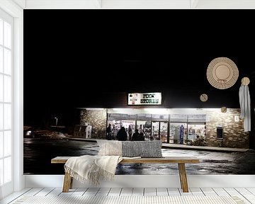 Seven Eleven at Night van Alex de Bolivar