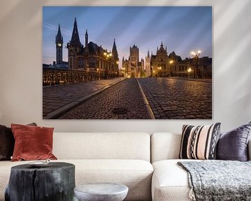 De oude stad van Gent bij dageraad van Rolf Schnepp
