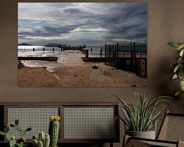 Strand vor dem Sturm von Alex de Bolivar