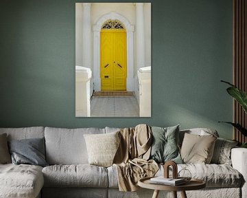 Gelbe Tür in Sliema, Insel Malta von Carolina Reina