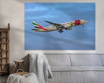 Emirates SkyCargo Boeing 777F met Red Rose livery. van Jaap van den Berg