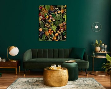 Exotischer Mitternachts Toucan und Früchte Dschungel von Floral Abstractions