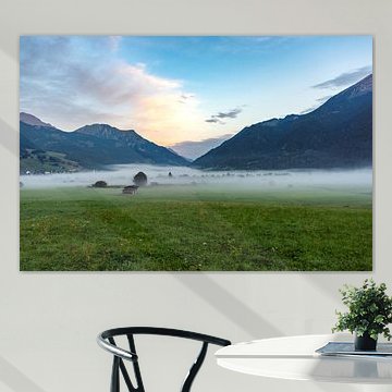 Autriche, brouillard au sol pendant le lever du soleil Lermoos - Moos