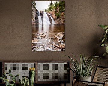 High falls waterval in het Tettegouche State Park, Minnesota van Tim Emmerzaal