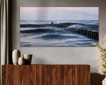 Waves and groynes by Holger Bücker