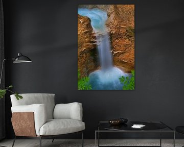 Chute d'eau dans les gorges du Rosengarten au Tyrol sur Thomas Herzog