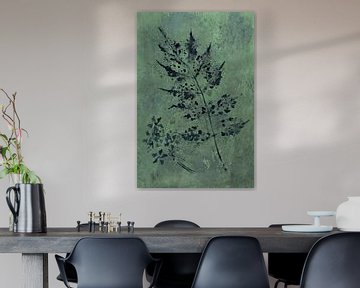 Blauwe tak op stoere groene achtergrond (aquarel schilderij planten bloemen industrieel botanisch van Natalie Bruns
