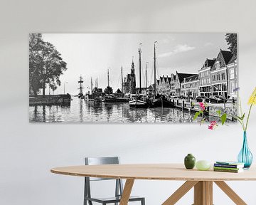 Schwarz-Weiß-Panorama Hoorn Alter Hafen Kruittoren Noord-Holland Niederlande von Hendrik-Jan Kornelis