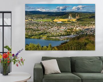 Uitzicht op de Noorse stad Lillehammer van Adelheid Smitt