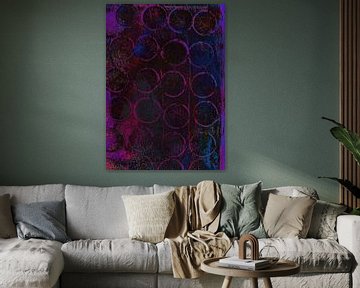 Abstract modern schilderij. Organische vormen in paars, blauw, heide roze van Dina Dankers