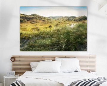 Lumière du soleil sur le vaste paysage de dunes sur Lisette Rijkers