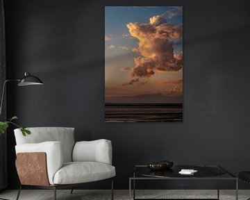 Avondwolken boven de Waddenzee van Thomas Riess